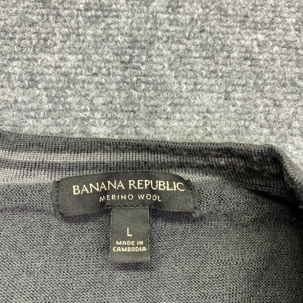 Banana Republic Mens Merino Wool Crew Neck Sweater Gray Size L Preppy